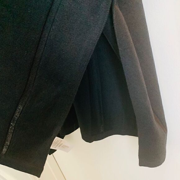 Loft Cardigan Size XS/S  - Picture 4 of 7